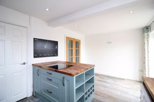 Kitchen/Diner- click for photo gallery